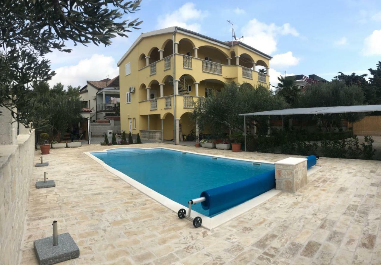Apartmani Kulas Pakostane Luaran gambar